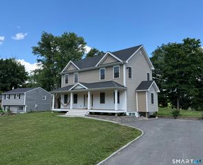 107 Wynwood Drive, New Milford, CT 06776
