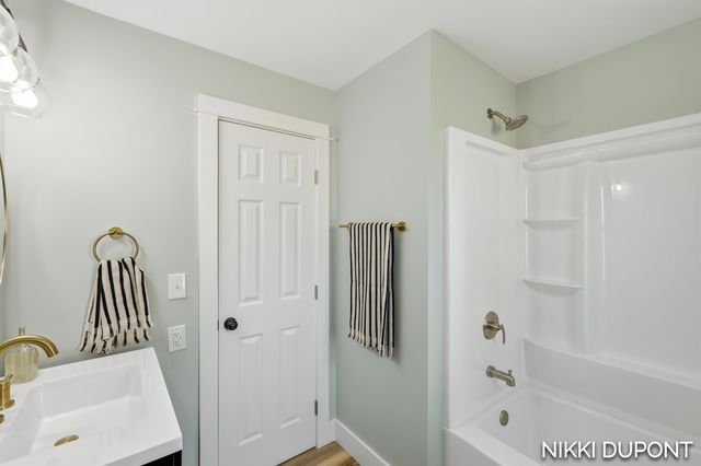 382 Dale Avenue, Benton Harbor, MI 49022