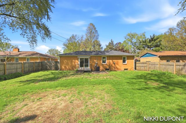 382 Dale Avenue, Benton Harbor, MI 49022