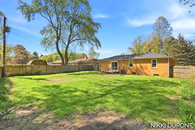 382 Dale Avenue, Benton Harbor, MI 49022