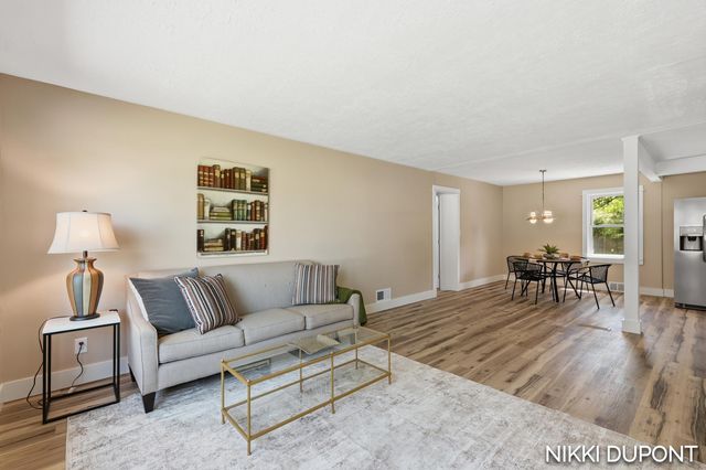 382 Dale Avenue, Benton Harbor, MI 49022