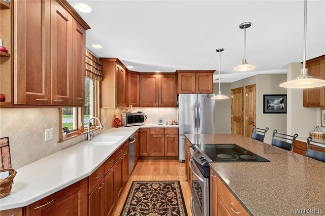 7845 Jewett Holmwood Road, Orchard Park, NY 14127