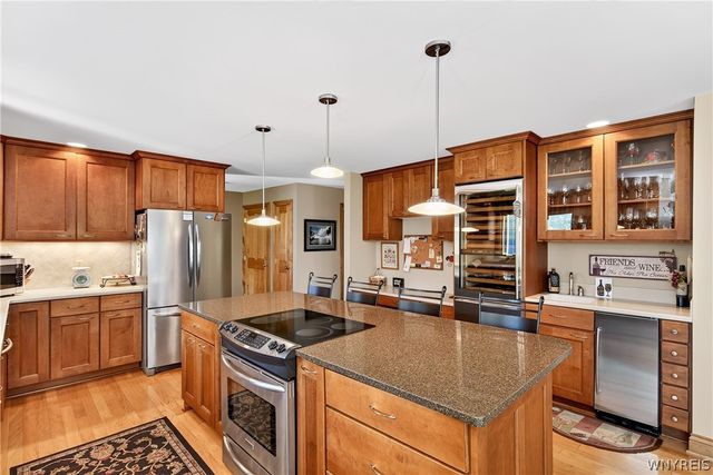 7845 Jewett Holmwood Road, Orchard Park, NY 14127