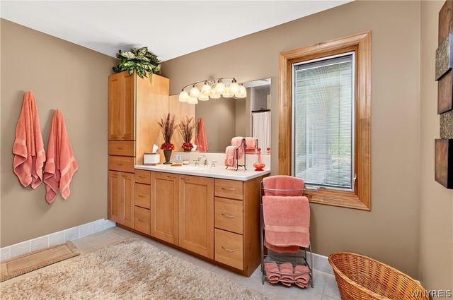 7845 Jewett Holmwood Road, Orchard Park, NY 14127