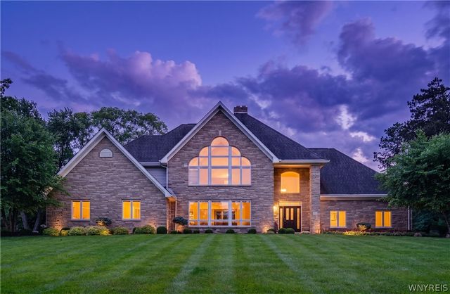 7845 Jewett Holmwood Road, Orchard Park, NY 14127