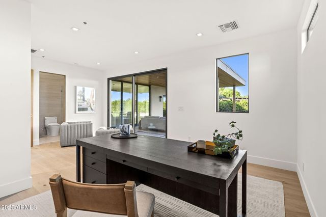 3801 N 64TH Street, Scottsdale, AZ 85251