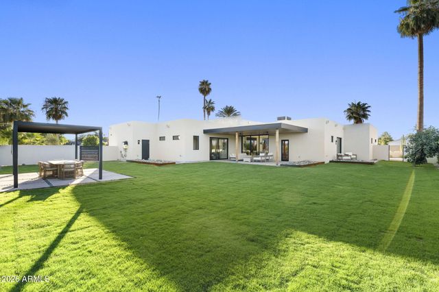 3801 N 64TH Street, Scottsdale, AZ 85251