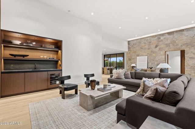3801 N 64TH Street, Scottsdale, AZ 85251