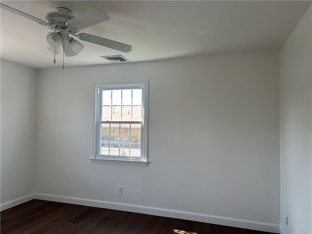 11 Pocono Road, Middletown, RI 02842