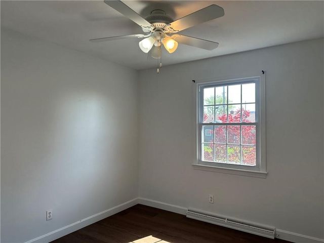 11 Pocono Road, Middletown, RI 02842