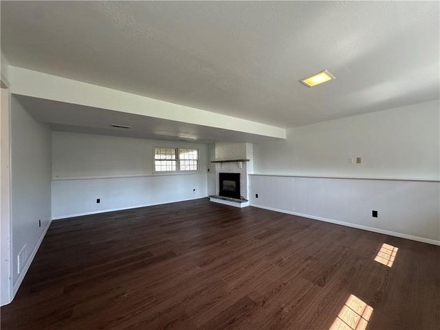 11 Pocono Road, Middletown, RI 02842