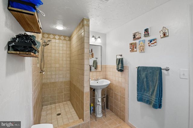 377 RAINBOW WAY, Front Royal, VA 22630