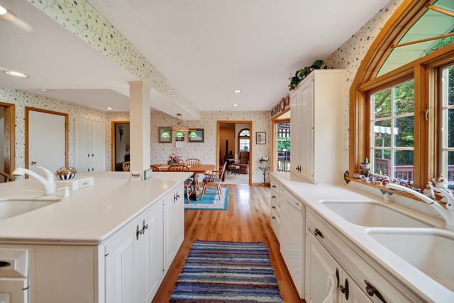 1002 RUTH Avenue, Erie, PA 16509