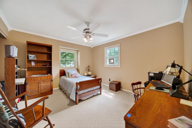 1002 RUTH Avenue, Erie, PA 16509