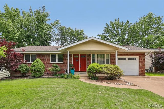 3520 Glen Bay Drive, St Louis, MO 63125