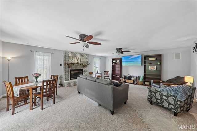 3520 Glen Bay Drive, St Louis, MO 63125