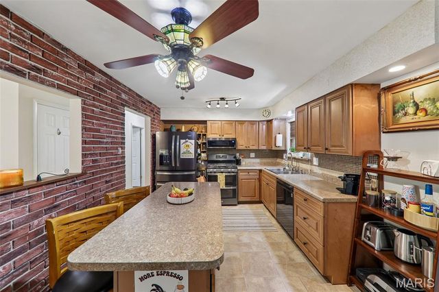 3520 Glen Bay Drive, St Louis, MO 63125