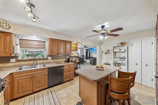 3520 Glen Bay Drive, St Louis, MO 63125