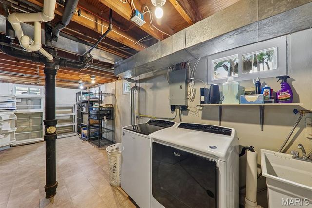 3520 Glen Bay Drive, St Louis, MO 63125