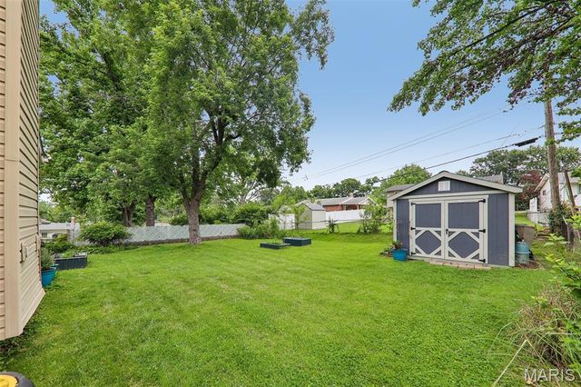 3520 Glen Bay Drive, St Louis, MO 63125