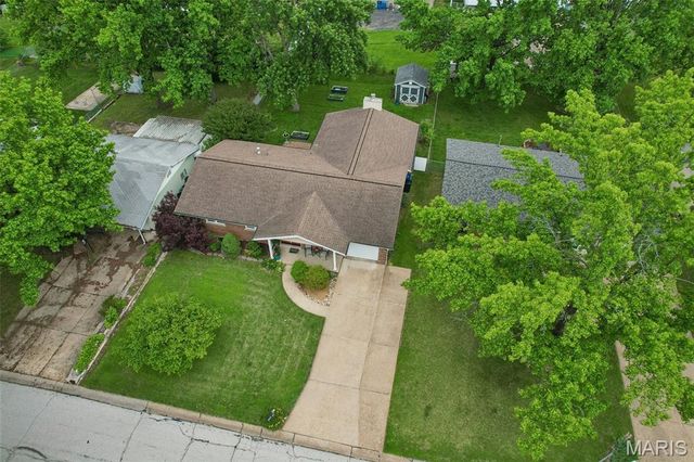 3520 Glen Bay Drive, St Louis, MO 63125