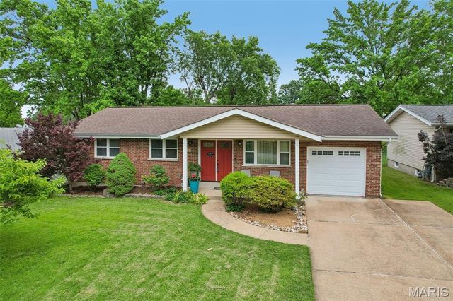 3520 Glen Bay Drive, St Louis, MO 63125