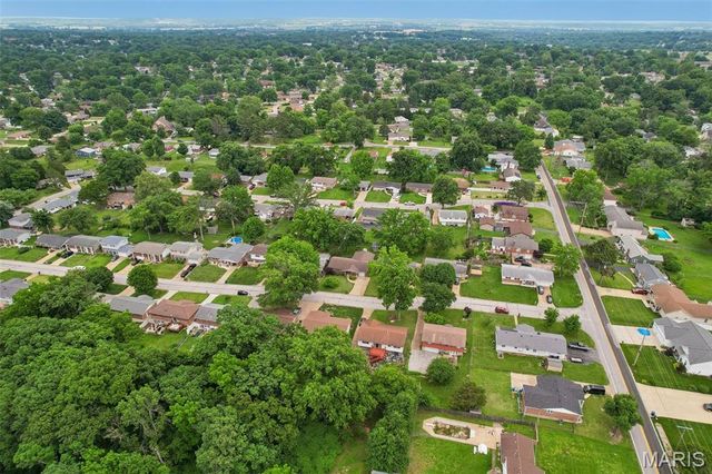 3520 Glen Bay Drive, St Louis, MO 63125