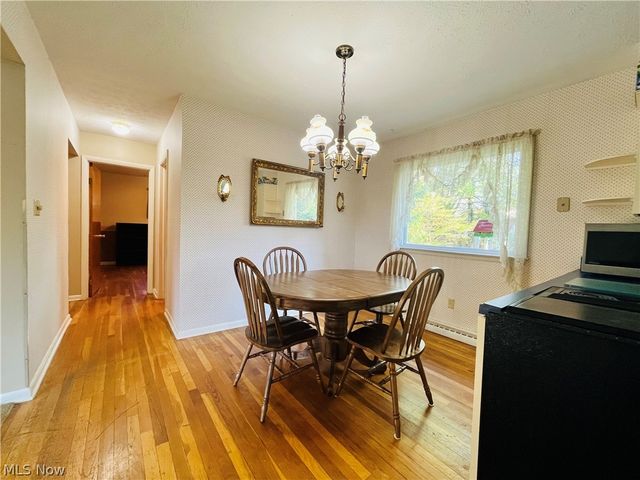 211 Square Drive, Madison, OH 44057