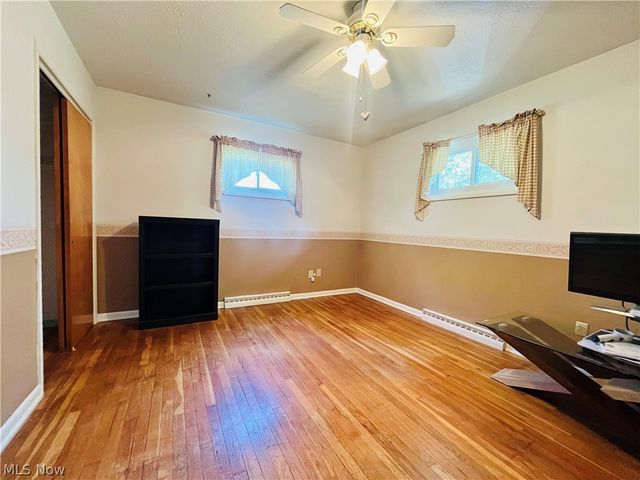 211 Square Drive, Madison, OH 44057