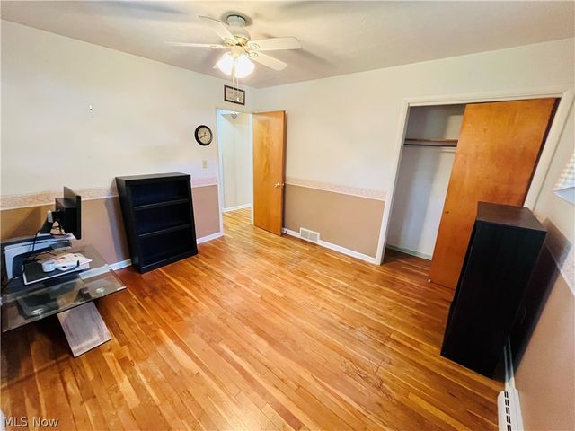 211 Square Drive, Madison, OH 44057