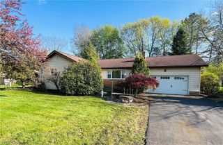 211 Square Drive, Madison, OH 44057