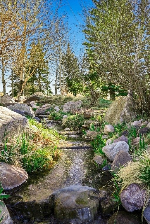 585 Wildrose Lane, Bozeman, MT 59715 photo 3