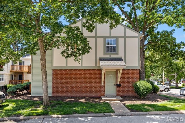 1426 Thrush Place, St Louis, MO 63144
