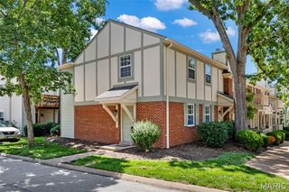 1426 Thrush Place, St Louis, MO 63144