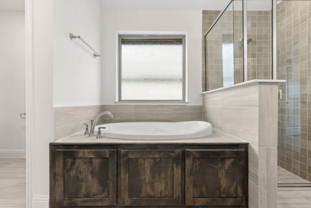 148 Trinity Street, Grandview, TX 76050