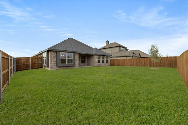 148 Trinity Street, Grandview, TX 76050