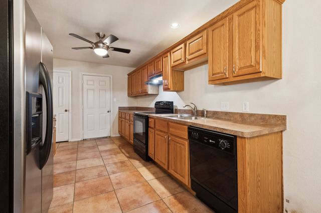 5602 Overridge Drive, Arlington, TX 76017