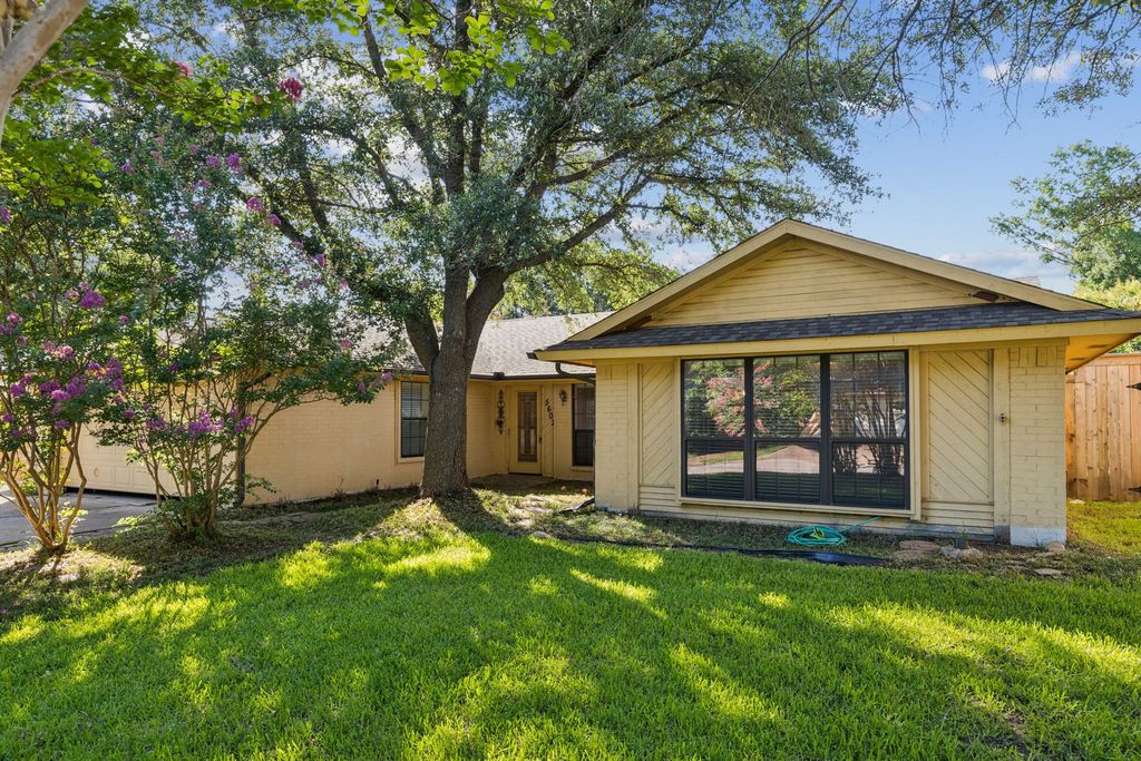 5602 Overridge Drive, Arlington, TX 76017