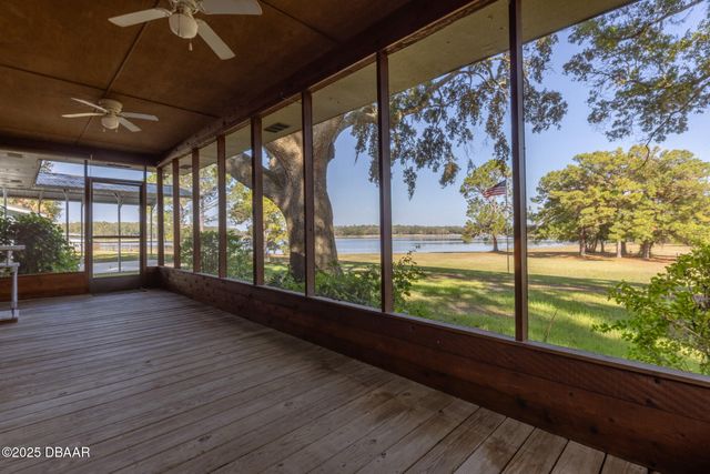 7915 Breezy Point Road W, Melrose, FL 32666