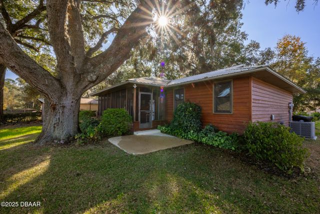 7915 Breezy Point Road W, Melrose, FL 32666