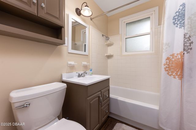 7915 Breezy Point Road W, Melrose, FL 32666