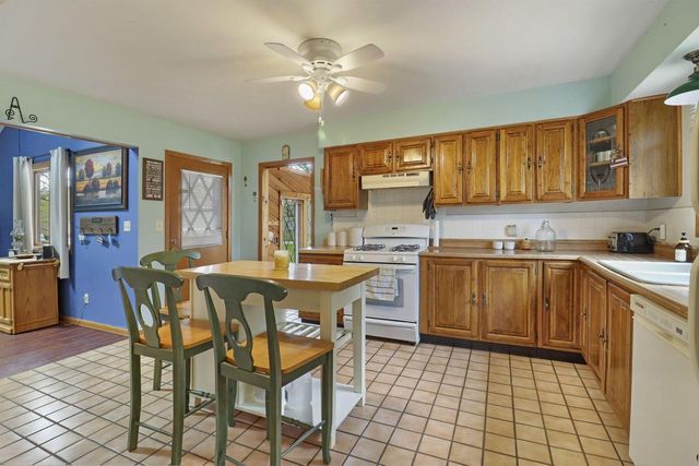 N7307 Mariner Hills CIRCLE, Elkhorn, WI 53121