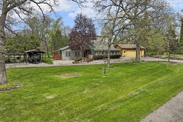 N7307 Mariner Hills CIRCLE, Elkhorn, WI 53121