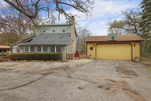 N7307 Mariner Hills CIRCLE, Elkhorn, WI 53121