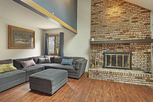 N7307 Mariner Hills CIRCLE, Elkhorn, WI 53121