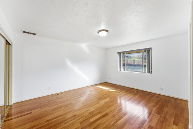 488 E 250 S, Hyde Park, UT 84318