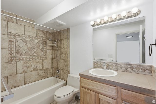 488 E 250 S, Hyde Park, UT 84318