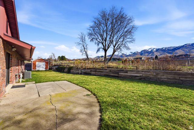 488 E 250 S, Hyde Park, UT 84318