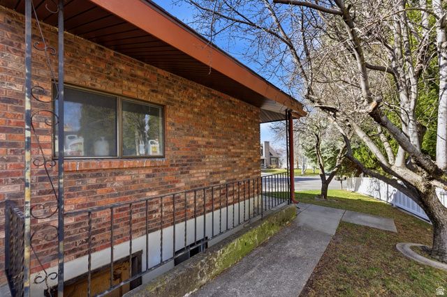 488 E 250 S, Hyde Park, UT 84318