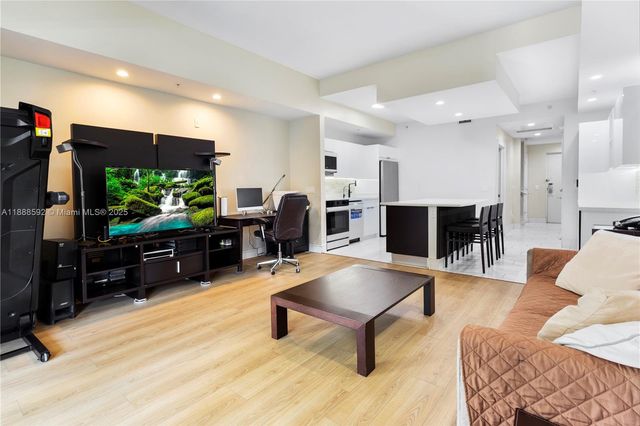 5300 NW 87th Ave 1212, Doral, FL 33178